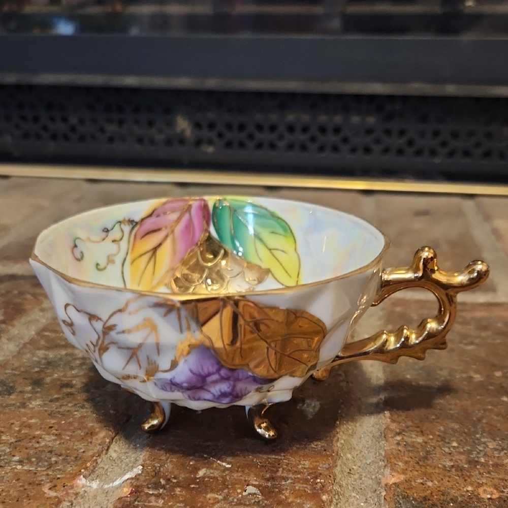 Relco Vintage Handpainted Japanese Teacup 3 Footed Iridescent Grape Leaf Gold